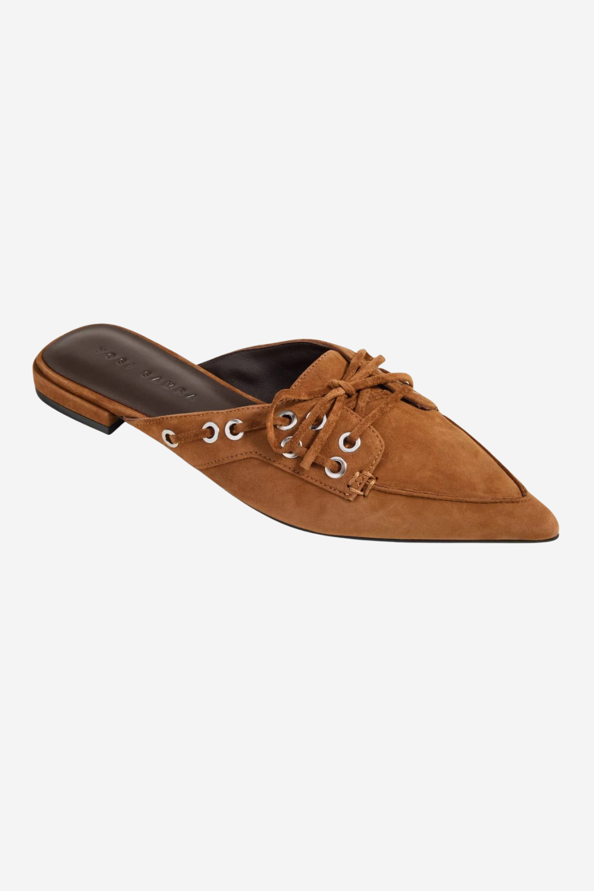 Women's flat shoe featuring a sleek, refined silhouette.