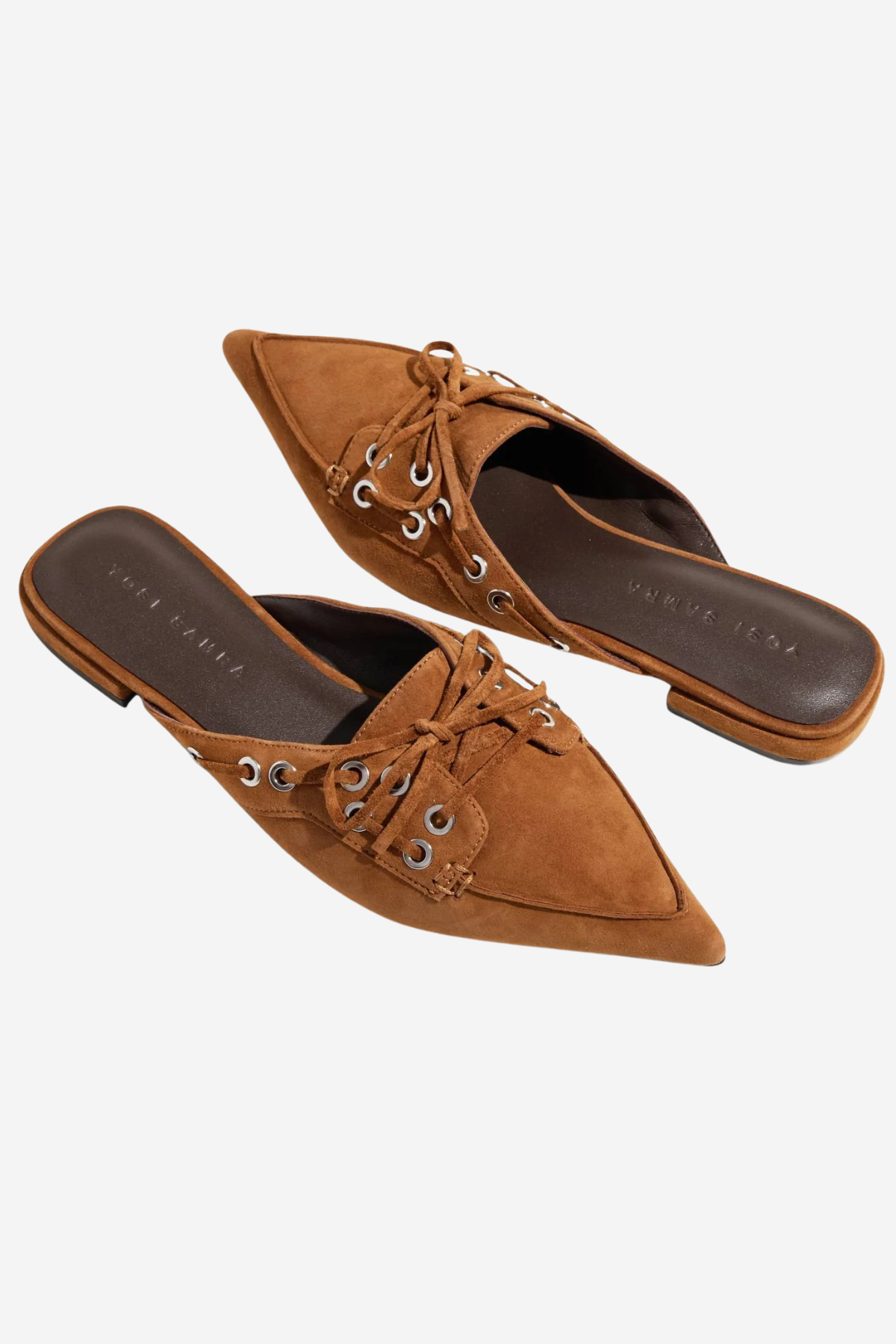 Women's flat shoe featuring a sleek, refined silhouette.