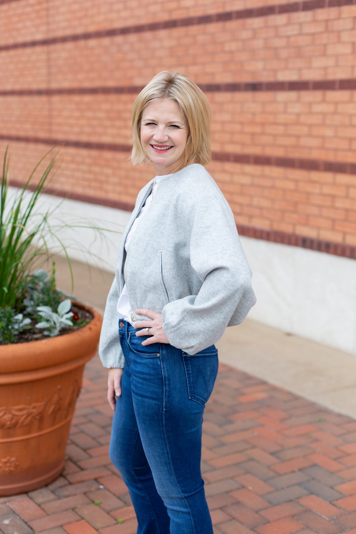 Soft bubble-style bomber jacket with front pockets