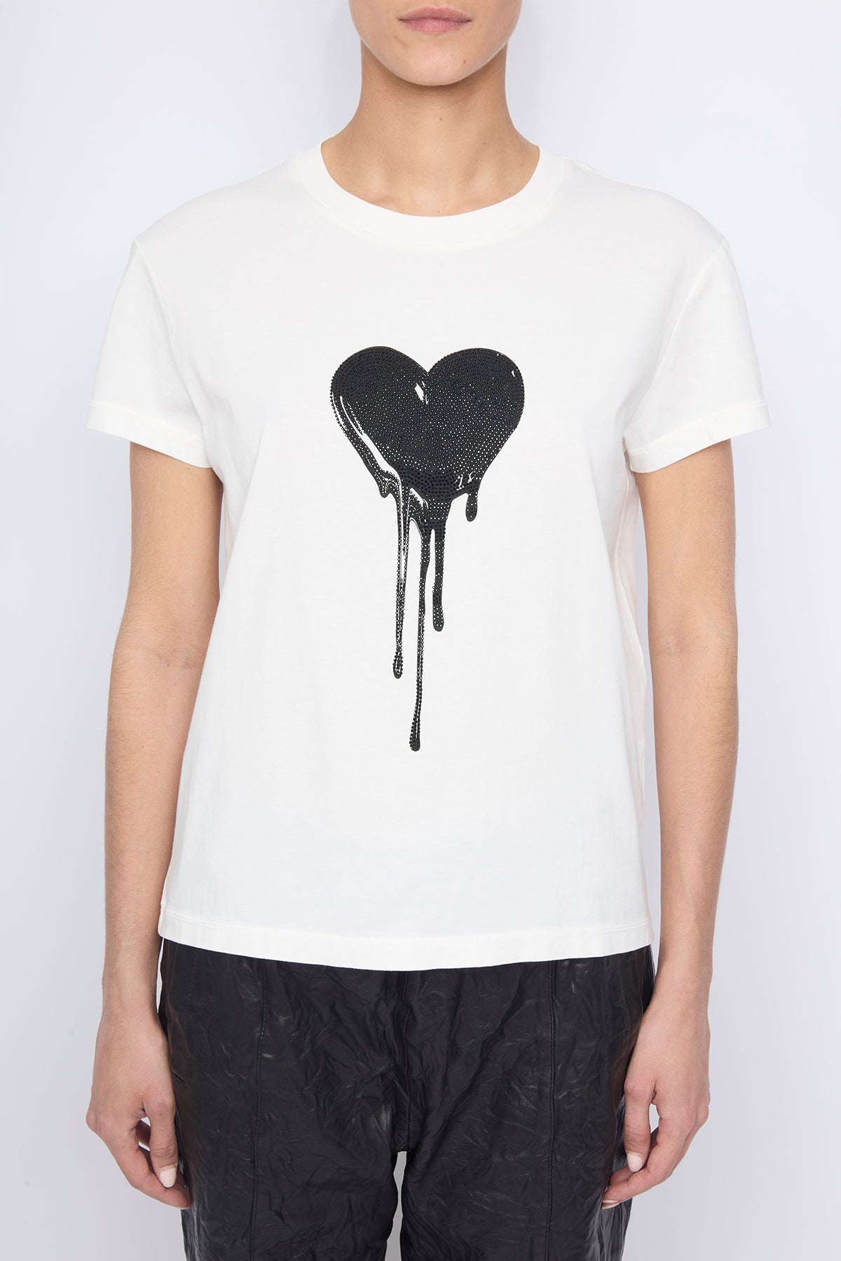 top with heart-inspired strass embellishment