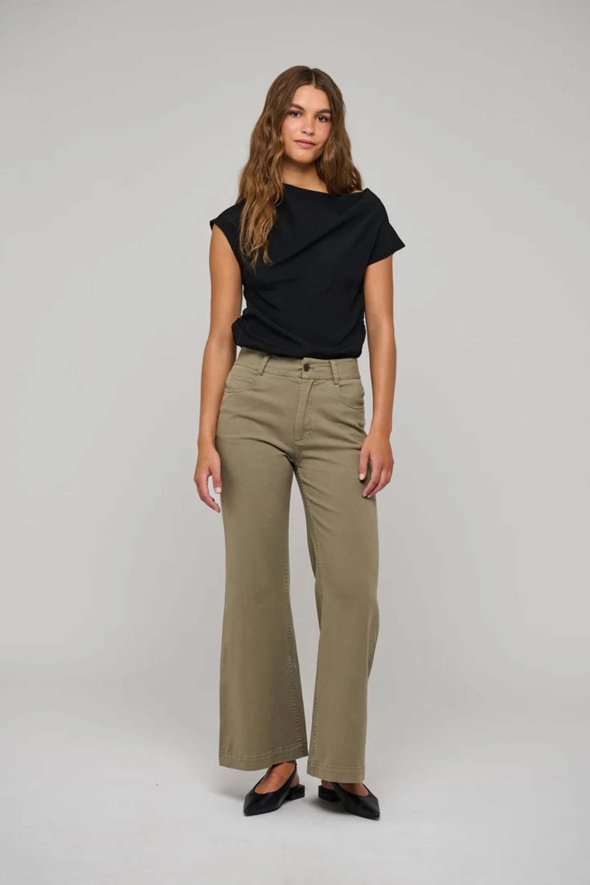 Women's neutral wardrobe style featuring a relaxed, polished silhouette.
