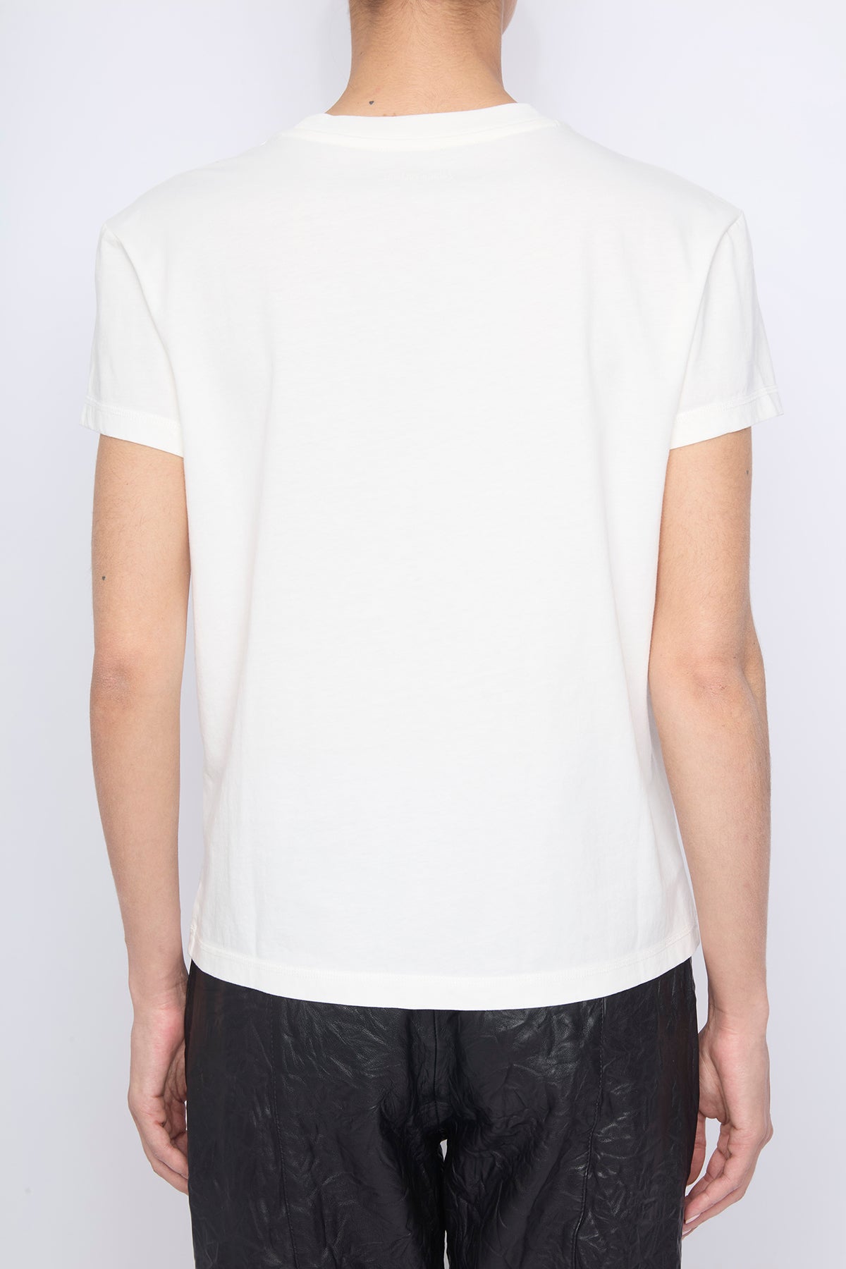 top with heart-inspired strass embellishment