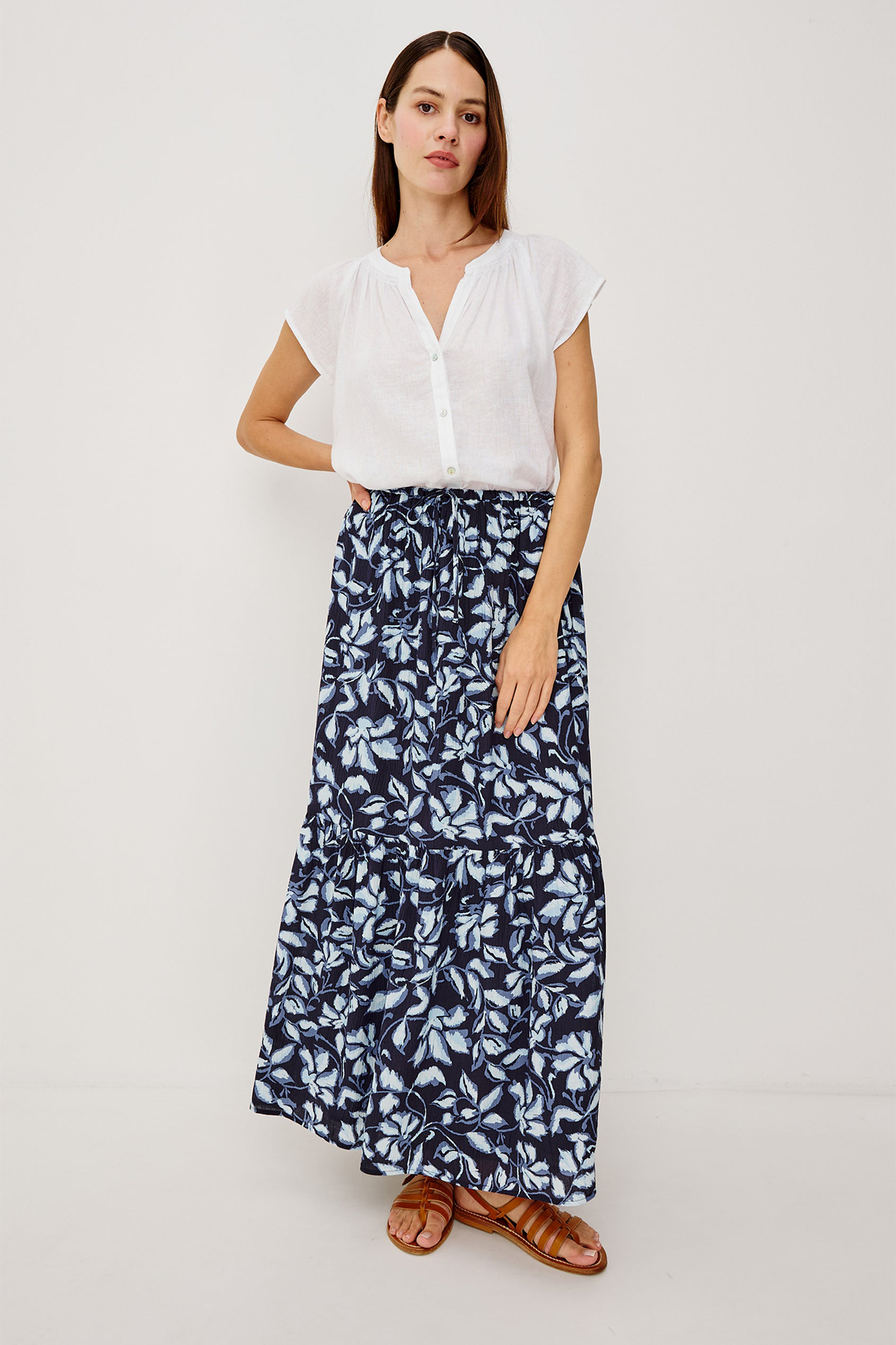 Rails Marulo midi skirt with blue floral pattern and flowing shape