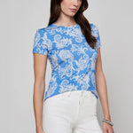 Short-sleeve crewneck top with two-tone paisley print.
